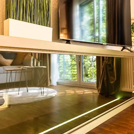 Black Mirror Inkl Wlan, Parkplatz Apartamento