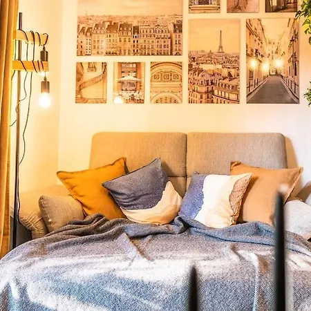 Black Mirror Inkl Wlan, Parkplatz