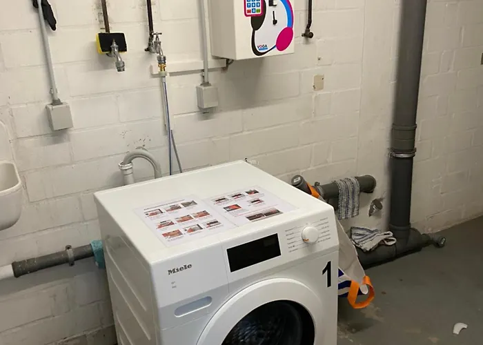 Black Mirror Inkl Wlan, Parkplatz 아파트 데트몰트